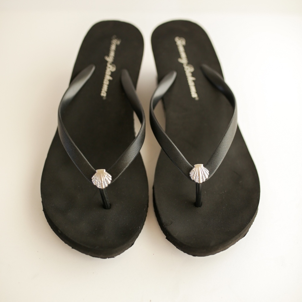 Tommy Bahama Black Wedge Sandals 8M